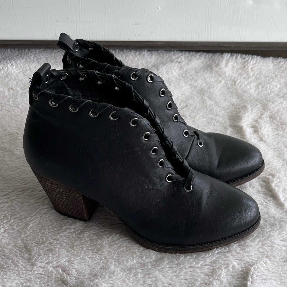 Mata vegan leather black pull on ankle bootie